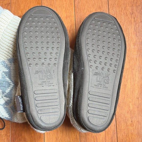 Muk Luk Slipper Boots - Picture 3 of 3
